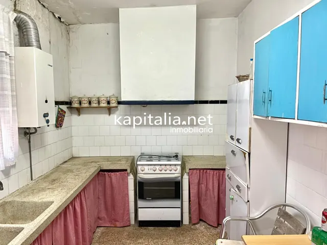 Casa a la venta en Ráfol de Salem. — 14