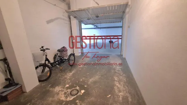 AMPLIO BAJO DE 3 habitaciones, CON TERRAZA JARDÍN A ESCASOS METROS DE LA PLAYA. ORIÑON — 34