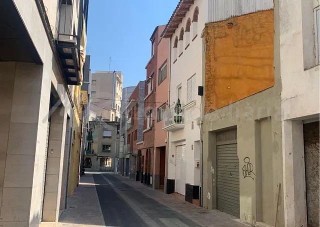 Terreno en el centro de Granollers en alquiler para parking. - foto 3