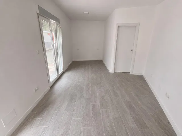 LOCAL EN VENTA CENTRO DE ARROYO DE LA MIEL — 6