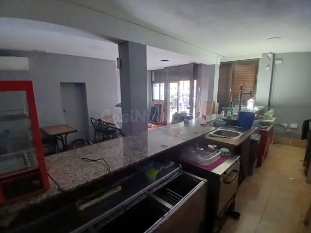Local comercial en venta en Sant Andreu de la Barca – 74 m2 — 2