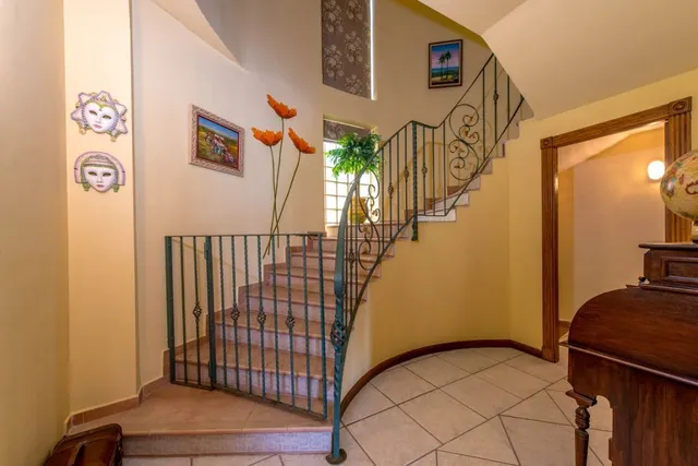 VILLA DE LUJO PLAYA DE LA MATA. URBANIZACION PRIVADA — 28