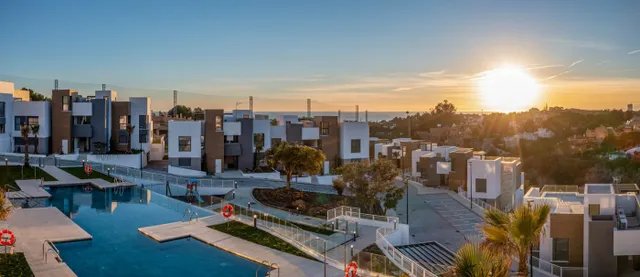 Complejo urbanístico de lujo en Cabopino (Costa del Sol). — 25