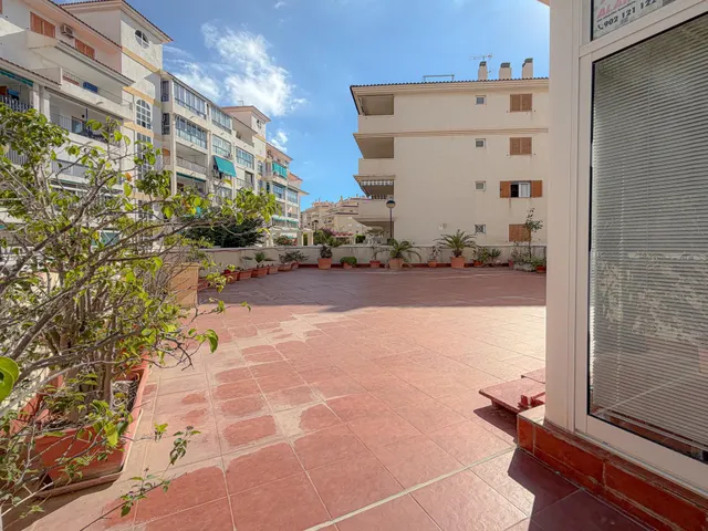 Parquemar! Exclusivo y Único, apartamento tipo bungalow con Colosal Terraza privada en urbanización privilegiada con preciosa piscina comunitaria (400 mts playa) — 11
