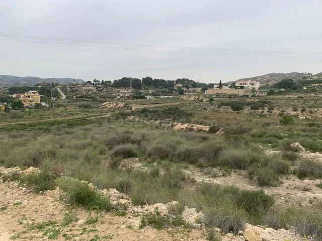 TERRENO PARA CONSTRUIR UNA CASA - CERCA ITV ELCHE — 2