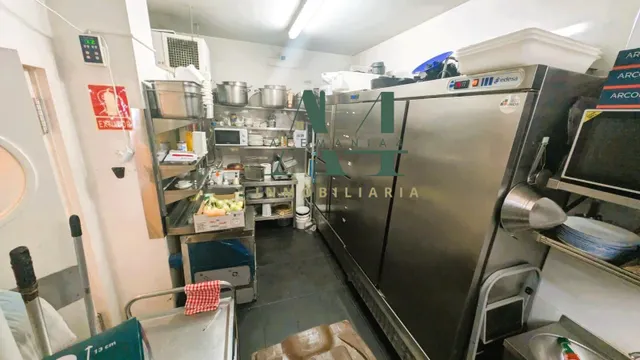Negocio a pleno rendimiento en el casco antiguo de Cáceres — 28