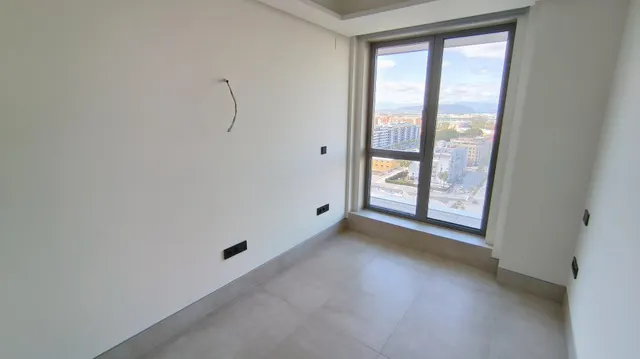 ¡Exclusivo Piso de Lujo en las Málaga Towers! — 38