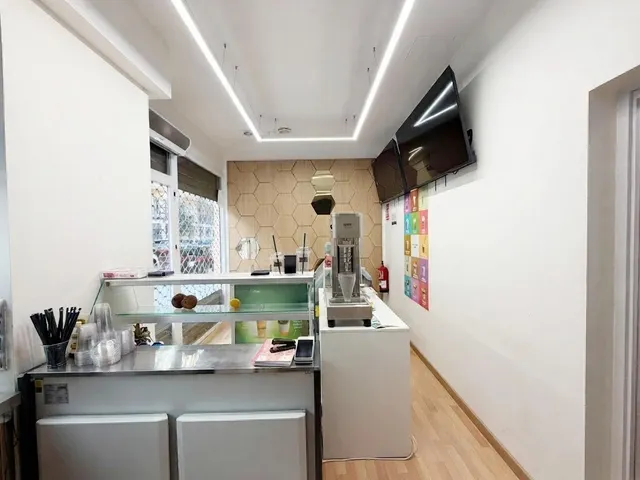 Traspaso de cafeteria - heladeria - yogurteria - zumeria en pleno centro !! excelente oportunidad !! — 8