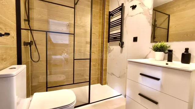 ADOSADO DE 3 DORMITORIOS Y 2 BAÑOS EN ORIHUELA COSTA (PLAYA FLAMENCA) — 4