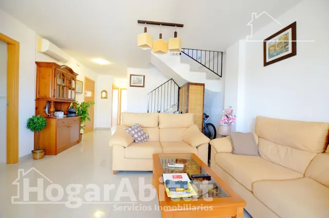 ¡PLAYA MIRAMAR! GRAN ÁTICO EXTERIOR Y LUMINOSO EN RESIDENCIA - foto 2