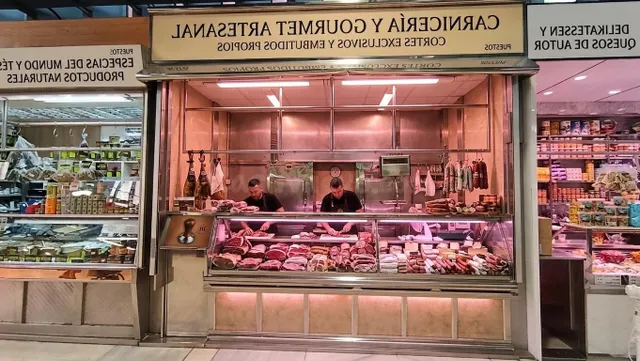 CARNICERÍA EN TRASPASO EN MERCADO MUNICIPAL | ZONA CENTRO DE