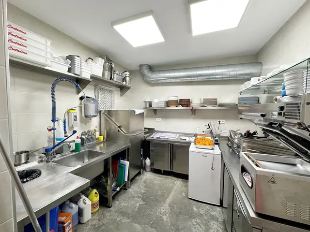 Restaurante 200m² en venta - Marbella — 16