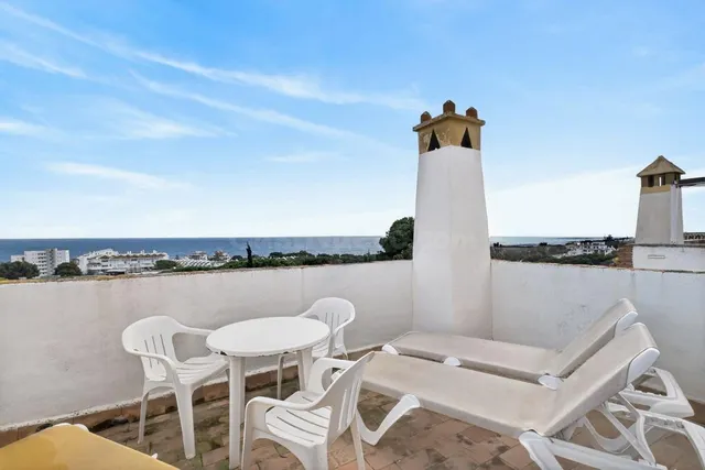 Apartamento con vistas al mar y cerca de la playa en Calahon - foto 2