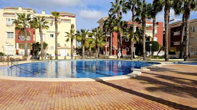 Chalet en venta cerca de la playa de los alcazares