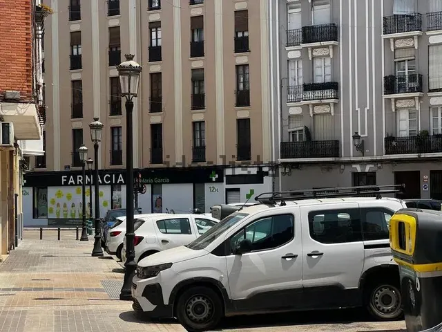 Alquiler de piso en Calle de Lluís Oliag, 43 — 25