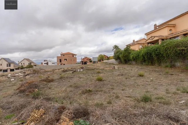 VENTA DE PARCELA EN LA URBANIZACIÓN CAÑADAS DEL PARQUE — 9