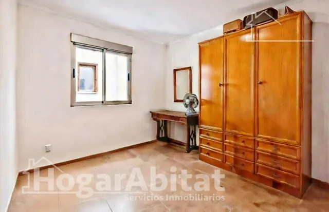 AMPLIA CASA CON TERRAZA Y 7 DORMITORIOS — 13
