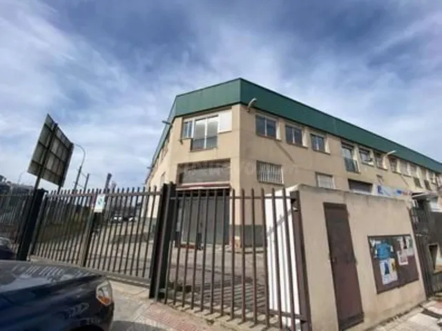 Nave industrial 310m² en venta - San Andres - foto 2