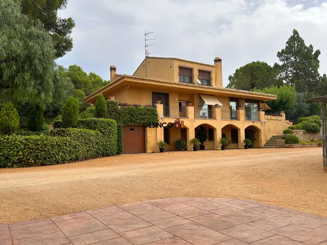 IMPRESIONANTE CHALET EN VENTA EN ONTINYENT — 2