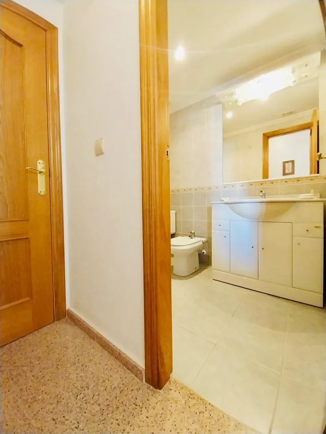 Piso de gran tamaño y excelentes calidades en pleno centro de Almoradí. — 29