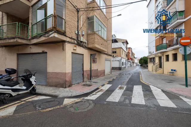 Local Comercial en Zaidín para Reformar - Excelente Ubicación — 13