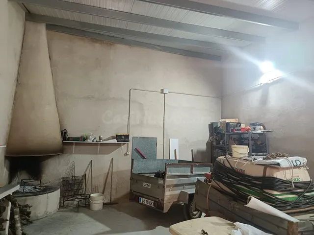 Casa con garaje para reformar con agradables vistas — 2