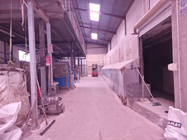 🏭 VENTA DE NAVE INDUSTRIAL + TRASPASO DE NEGOCIO POR JUBILAC