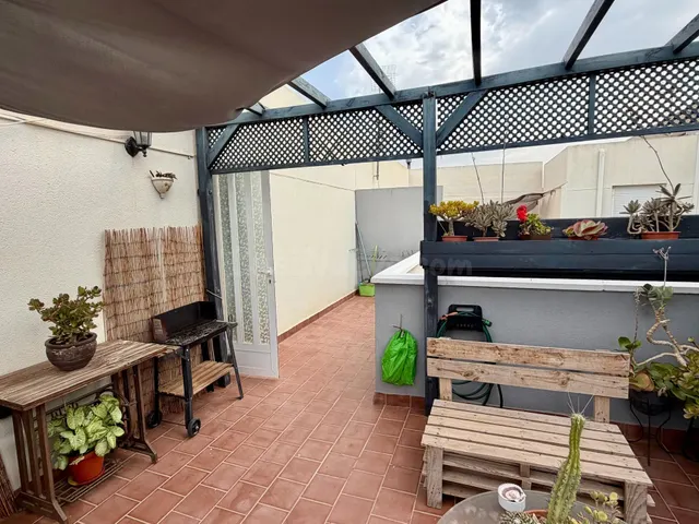 Chalet pareado tipo tríplex de 266 m2 con 4 dormitorios, terrazas, garaje y bodega en Aguadulce Sur — 11