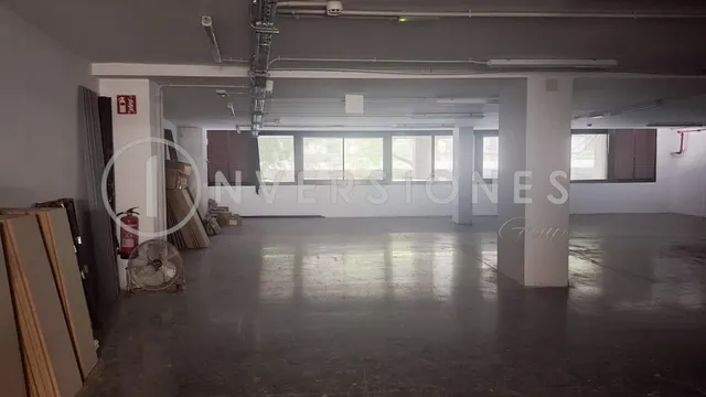 Local comercial 1084m² en alquiler - Sagrada Familia — 18