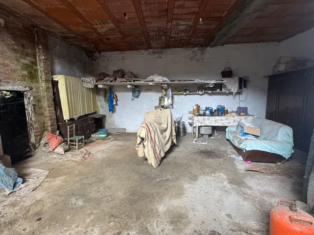 CASA CON TERRENO EN VALDELALOBA — 15