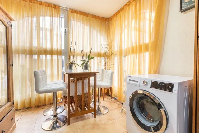 Casa adosada en urbanización con piscina junto al Ferial — 37