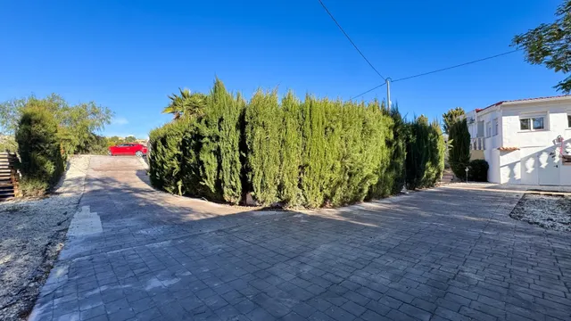 Exclusiva Casa Reformada con Piscina Privada y Parcela de 7.000 m2 en Blanca, Murcia — 33