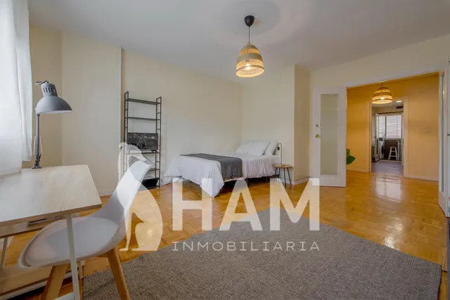 Habitación en C/ Iglesia, 35 — 16