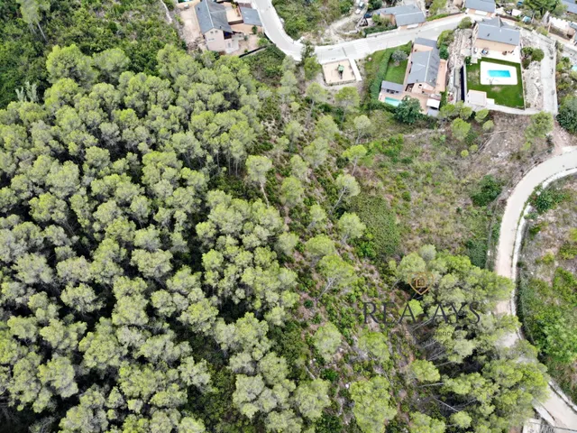 TERRENO URBANO EN VALLIRANA - foto 2