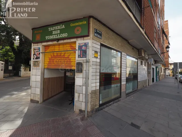 Oportunidad de Inversión: Local Comercial en Esquina en el C - foto 3