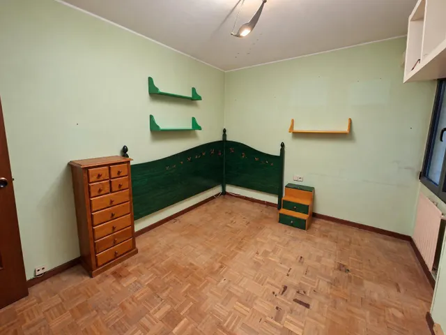 Piso con garaje, balcón y salón en dos alturas en la calle rosal, Oviedo — 23