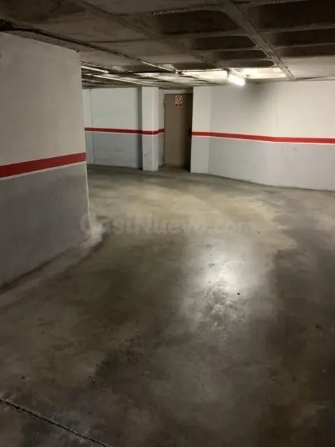 PLAZAS DE PARKING EN CALLE FRANCESC OLLER TERRASSA — 4
