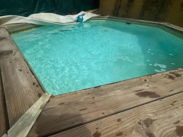Casa en planta baja y con piscina en parcela de 1250m2 — 10
