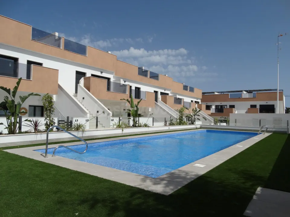 Bungalow 2 habitaciones 79m² en venta - Zona Pueblo