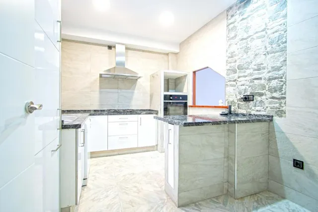 MAGNÍFICA VIVIENDA REFORMADA EN NERVIÓN - foto 4