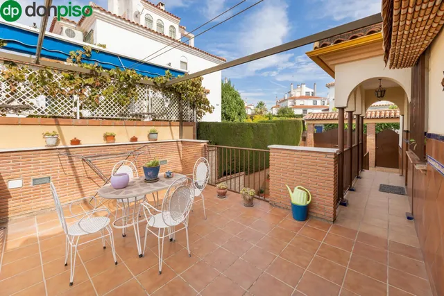VIVIENDA PAREADA EN MONTELUZ — 20