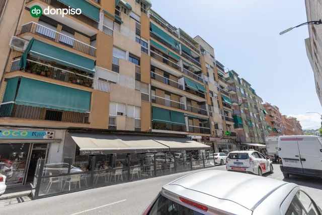 Estupendo piso  en la última planta en calle doctor azpitarte — 31