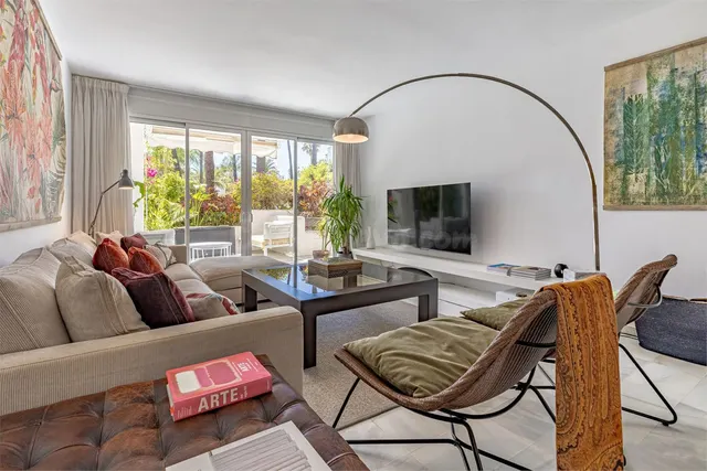 Apartamento 2 habitaciones 140m² en venta - Costa Del Sol - foto 2