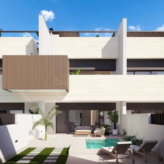 Chalet con piscina y jardín en venta en Pilar de la Horadada - foto 4