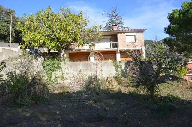 Casa en venta para reformar con vistas al mar en Cabrils — 2