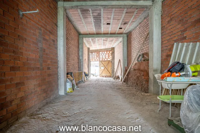 Local Comercial muy bien situado — 2