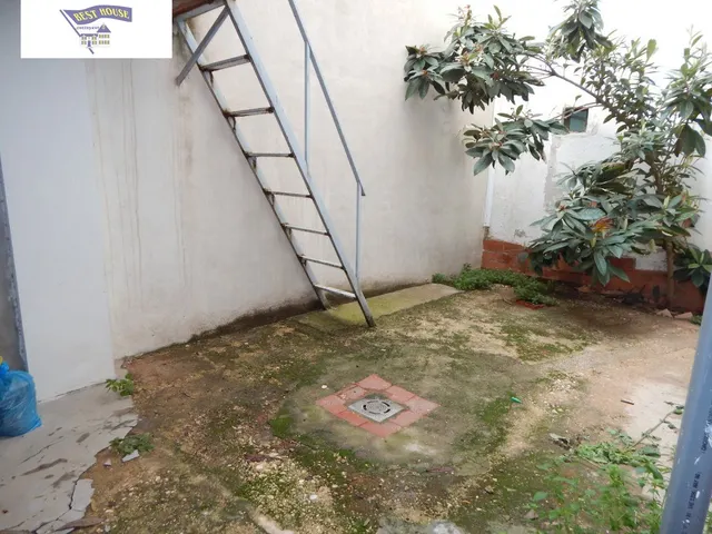LOCAL EN VENTA O ALQUILER EN BARRIO SAN JOSÉ !!! — 4
