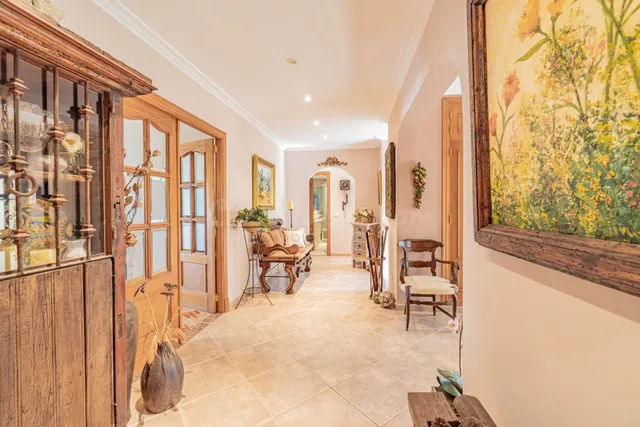 HERMOSA VILLA DE LUJO EN SANTA PONSA, CON PISCINA - foto 5