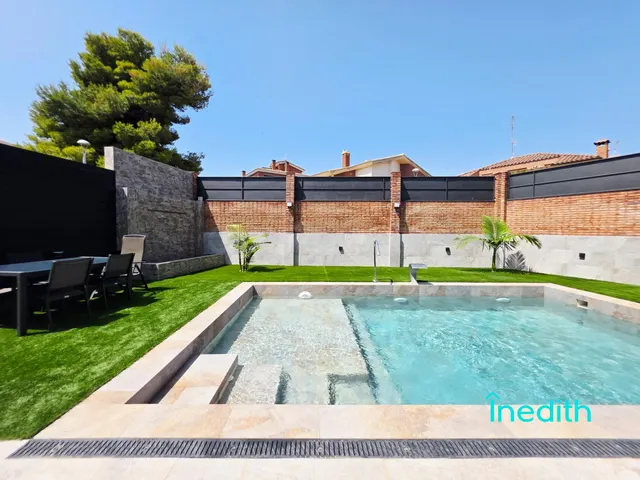 Preciosa casa con piscina toda reformada en la exclusva urba - foto 2