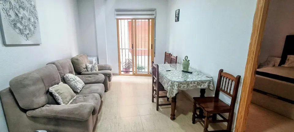 ¡OPORTUNIDAD!  PISO DE DOS DORMITORIOS EN PLANTA BAJA, XIRLES (POLOP)